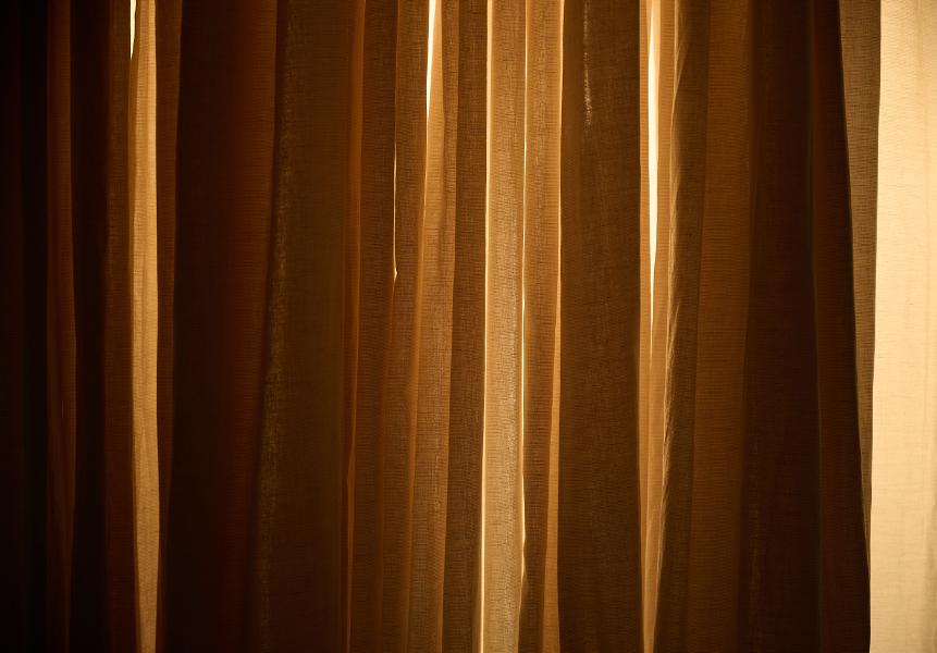 images/25-06-22_curtains.jpg