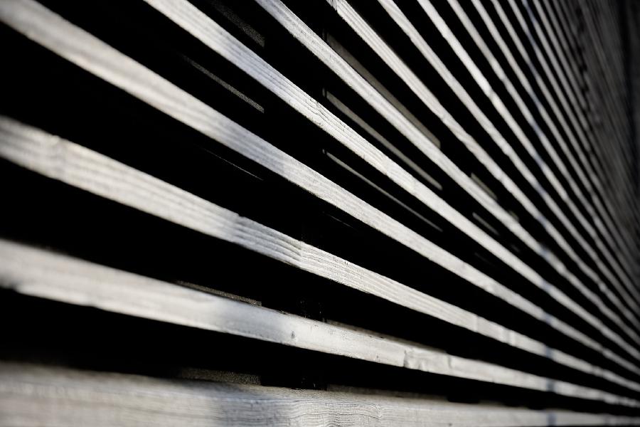 images/25-07-19_wooden_wall.jpg