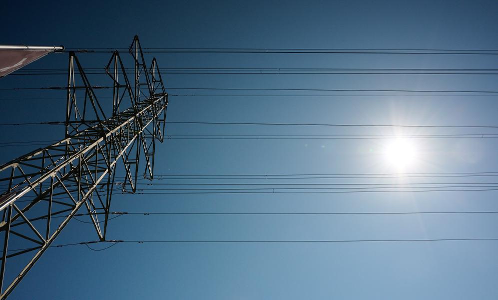images/25-08-09_transmission_tower.jpg