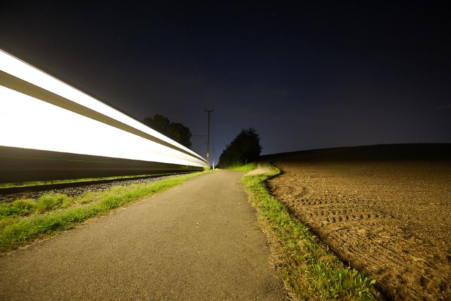 images/25-08-14_train_at_night.jpg
