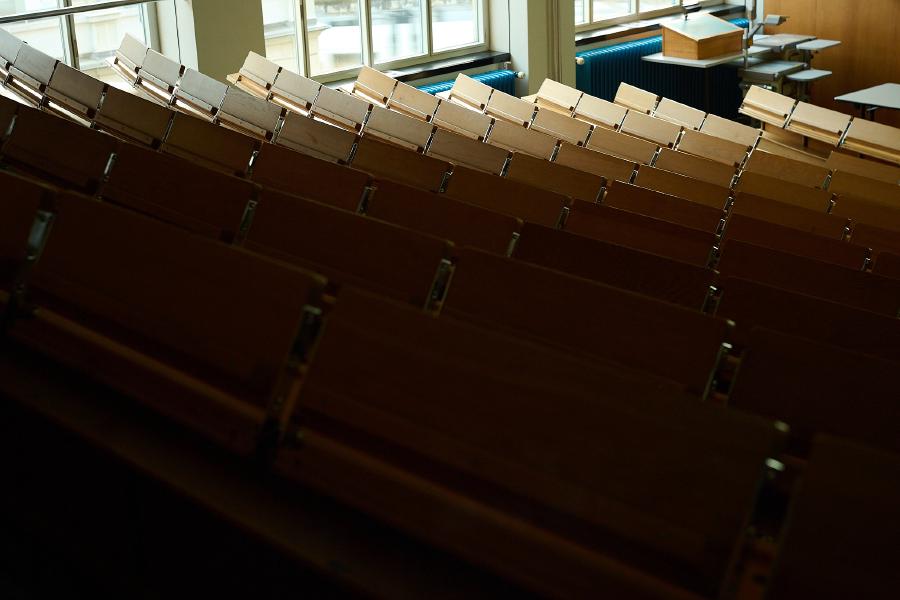 images/25-11-18_lecture_theatre.jpg