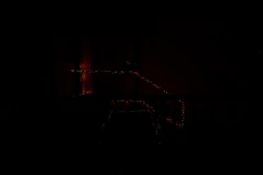 images/25-12-01_christmas_lights.jpg