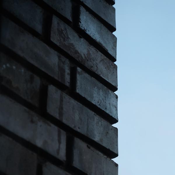 images/26-01-07_brick_wall.jpg