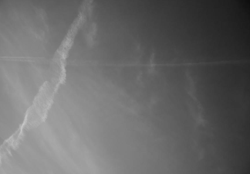 images/26-01-14_black_and_white_sky.jpg