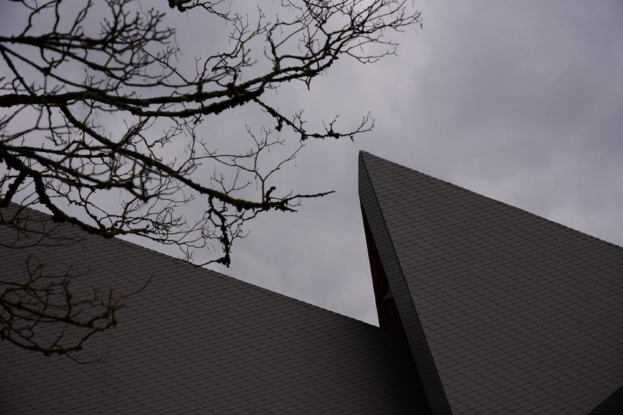 images/26-03-15_pointy_roof.jpg