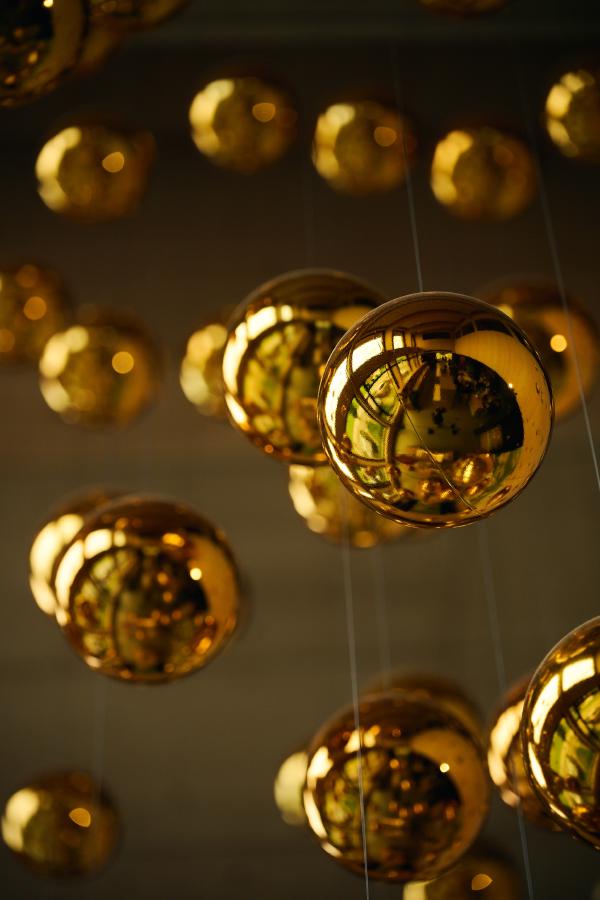 images/26-06-06_ornaments.jpg