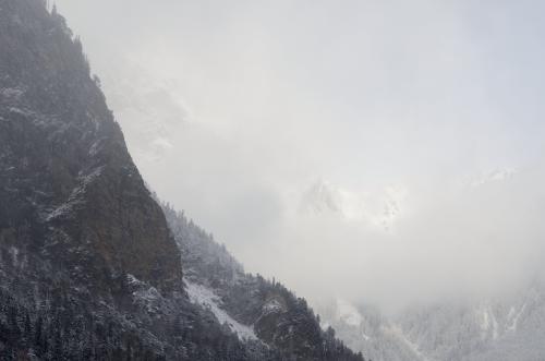 images/002-snowy_graubuenden_mountains_02.jpg