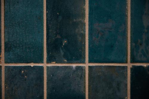 images/25-06-12_blue_tiles.jpg