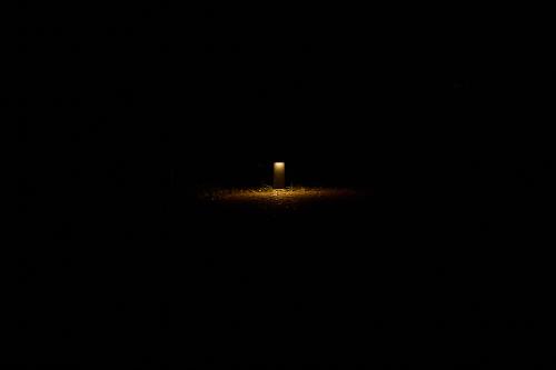 images/25-11-07_lonely_light.jpg